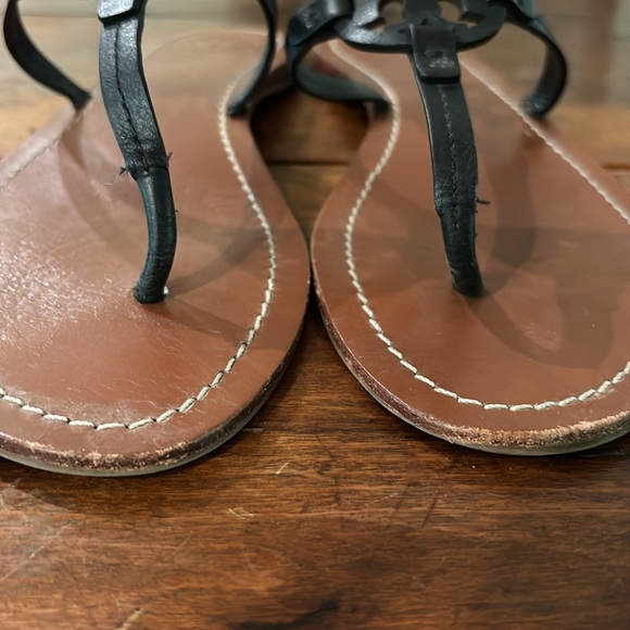 Black Tory Burch Mini Miller Sandels - Picture 2 of 5